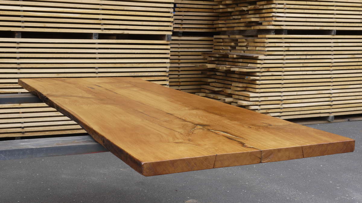 Tisch aus Altholz Eiche